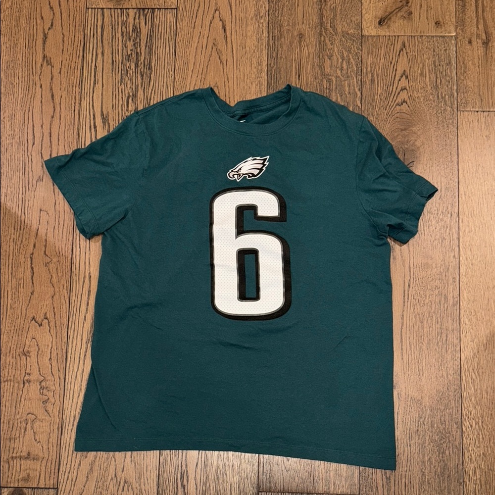 Men’s Nike Eagles DeVonta Smith 6 Tee Shirt Size Large